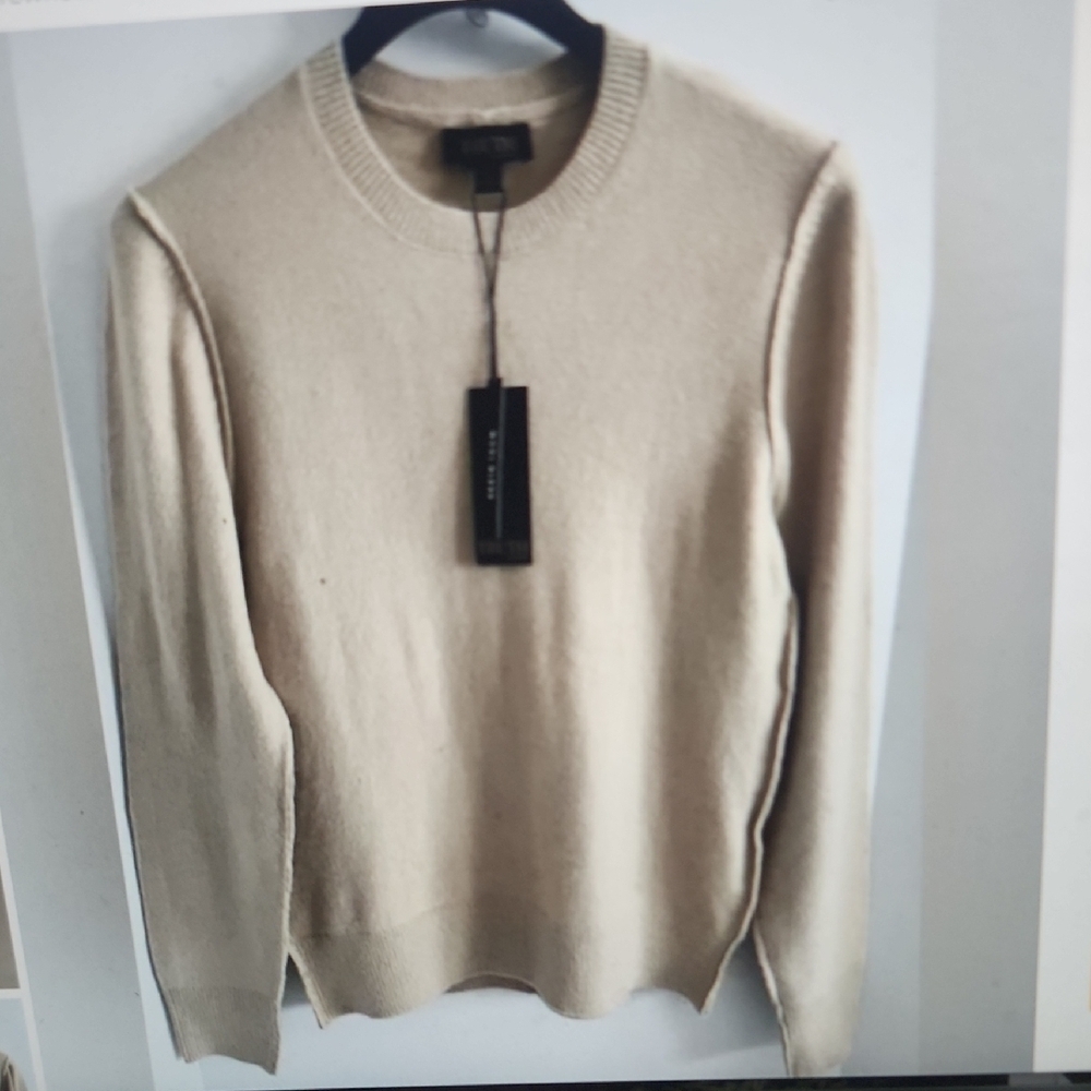 Truth by Republic Large Long Sleeve Beige Crewneck Sweater